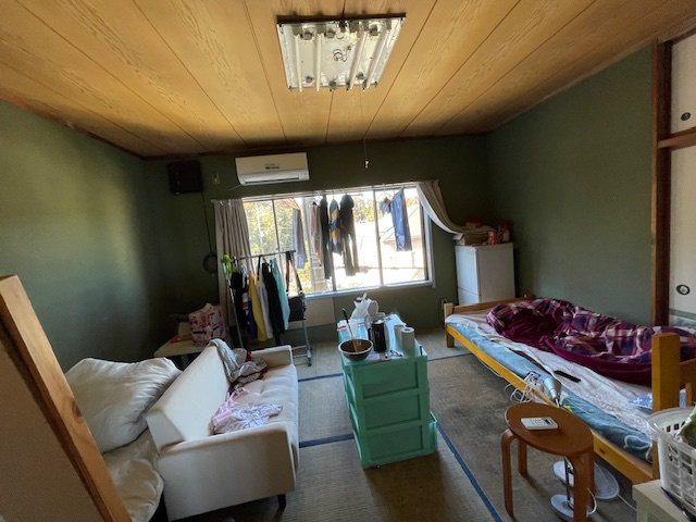 【洋室】 | 小見川ビル | 休憩室