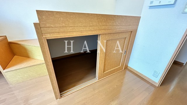 レオパレスエリーズの収納