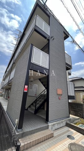 レオパレスエリーズの外観