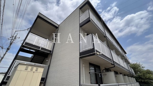 レオパレスエリーズの外観