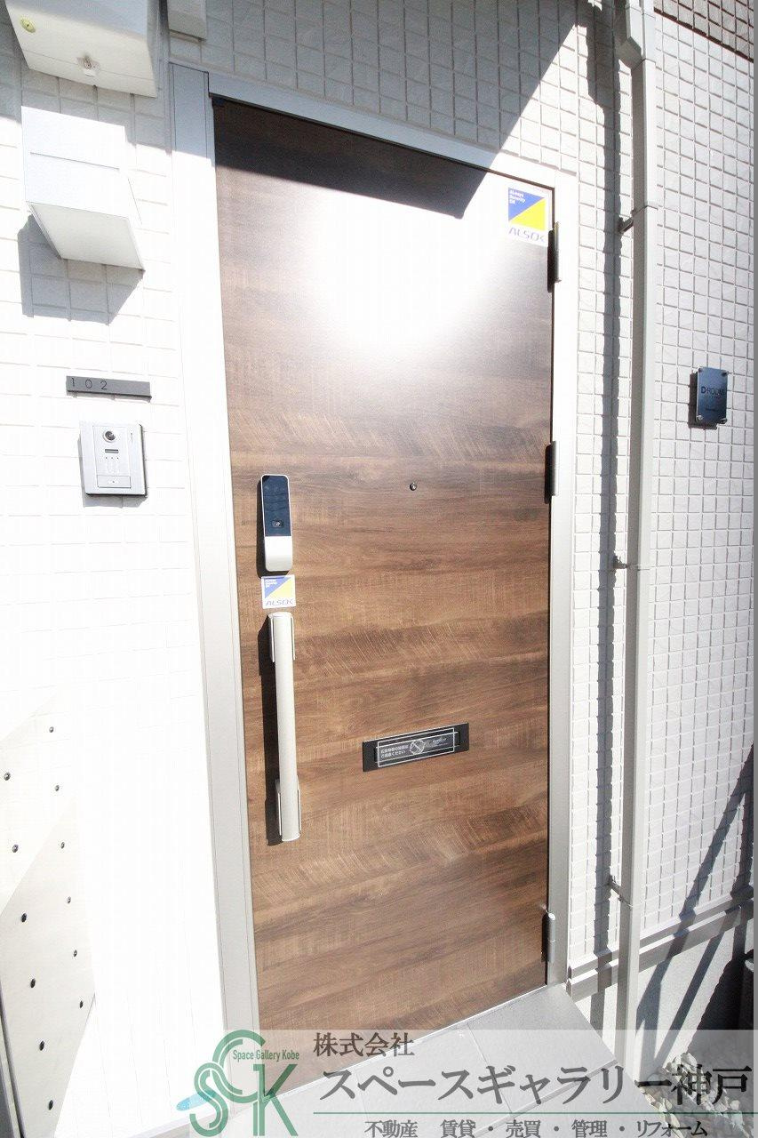 コリーナ　ヴィルトゥの玄関|※お部屋により仕様が異なる場合があります。