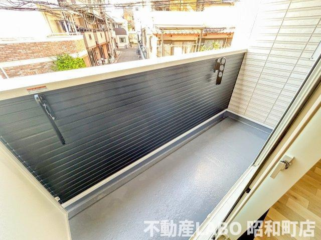 Mew Style Apartmentsのバルコニー