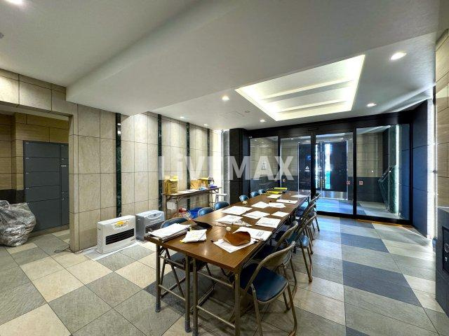 【ロビー】プレサンス吹上駅前エテルノ