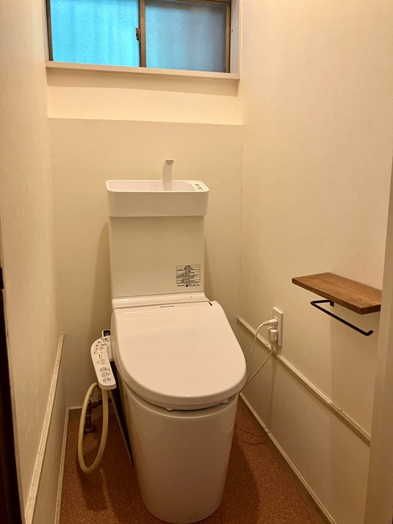 山ノ内戸建のトイレ