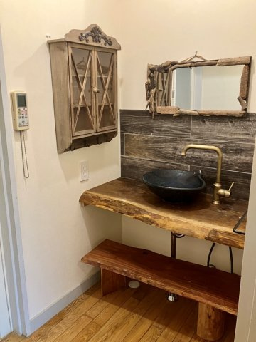 山ノ内戸建の洗面所