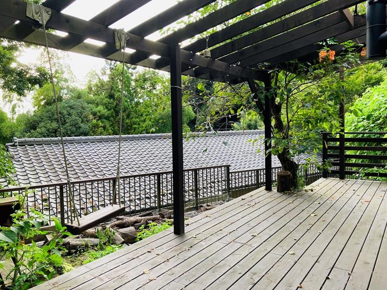 山ノ内戸建の庭