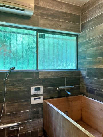 山ノ内戸建の浴室