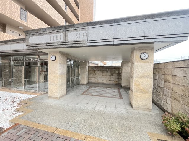 サントノーレ福岡東のエントランス