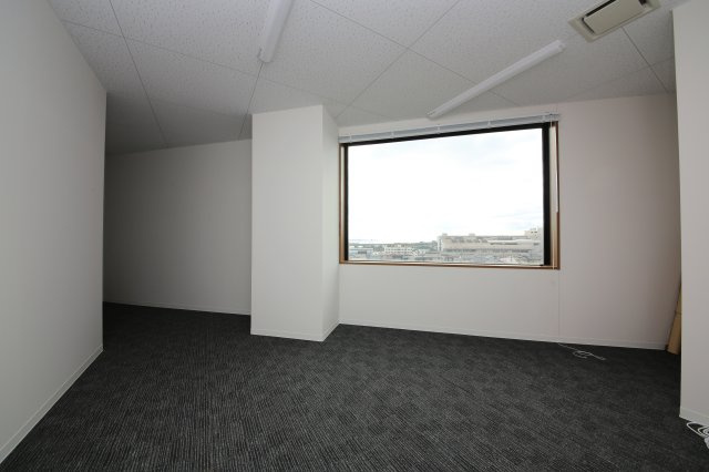 エアポートST-9ビルの内装