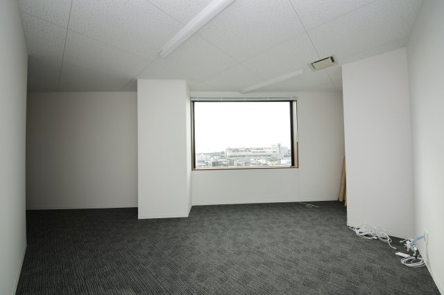 エアポートST-9ビルの内装