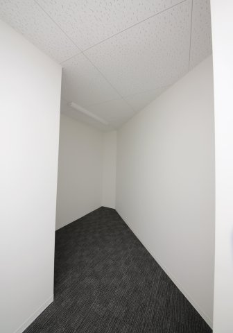 エアポートST-9ビルの内装