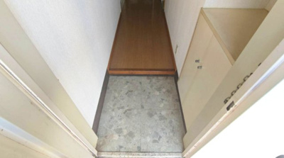 【玄関】 | ジュネシオン岩槻 | 玄関です