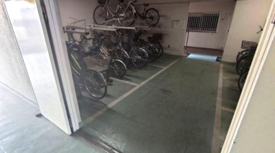 【その他共用部分】 | ジュネシオン岩槻 | 屋根付き駐輪場