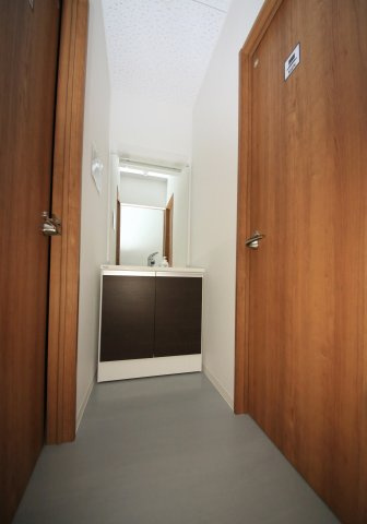 エアポートST-9ビルの洗面所