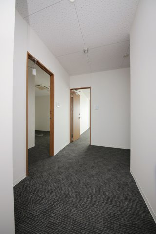 エアポートST-9ビルのその他