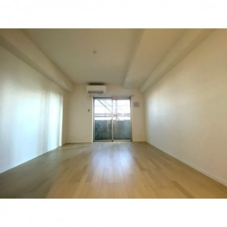 熊本市中央区世安町の賃貸マンションの居間・リビング