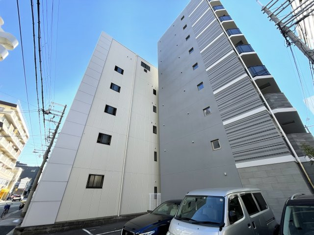 シーズンフラッツ新町