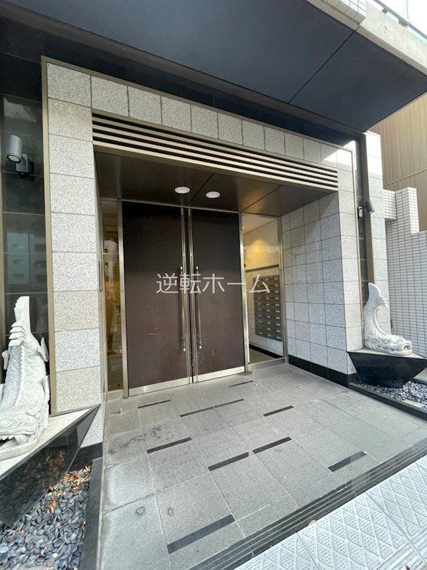 プロシード新栄のエントランス