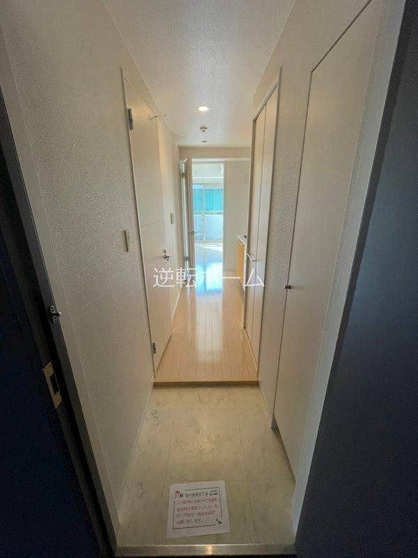 プロシード新栄の玄関