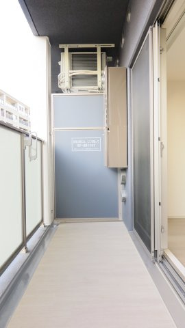 エステムコート大阪新町のバルコニー