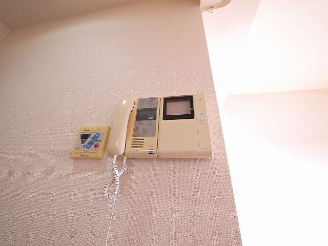 アルヴァローレ三条のセキュリティ|嬉しいオートロック付きです
