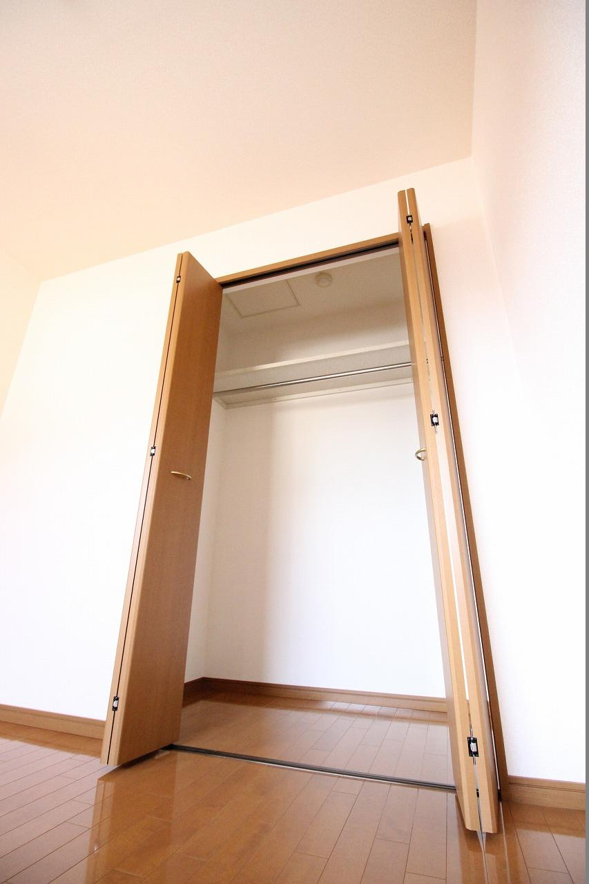 ラフィーネ二ツ屋の収納|※お部屋により仕様が異なる場合があります。