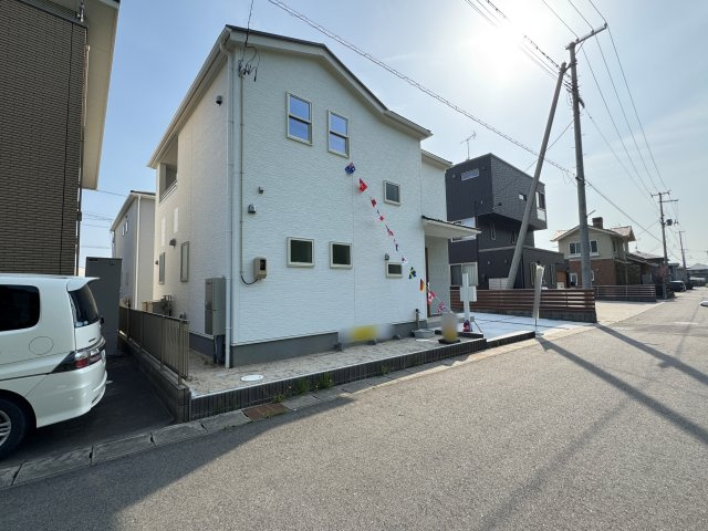 新築戸建・建売　いわき市泉滝尻2丁目第2　Livele Garden　全3棟の前面道路含む現地写真