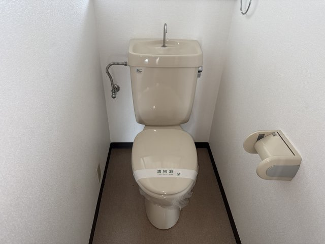 高浜町貸家のトイレ