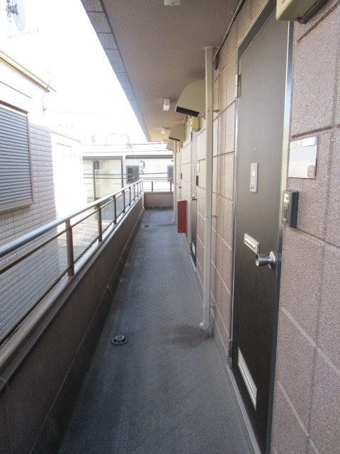 メゾン３２９のロビー|共用廊下