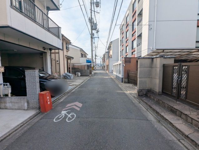 西院久田町の前面道路含む現地写真