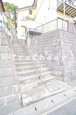 【エントランス】 | ディアベルジュ百合ヶ丘