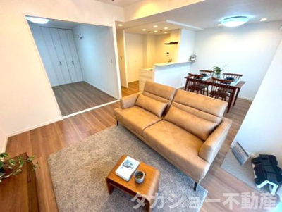 【居間・リビング】 | ダイアパレス千葉青葉台サウスアベニュー | 居間です