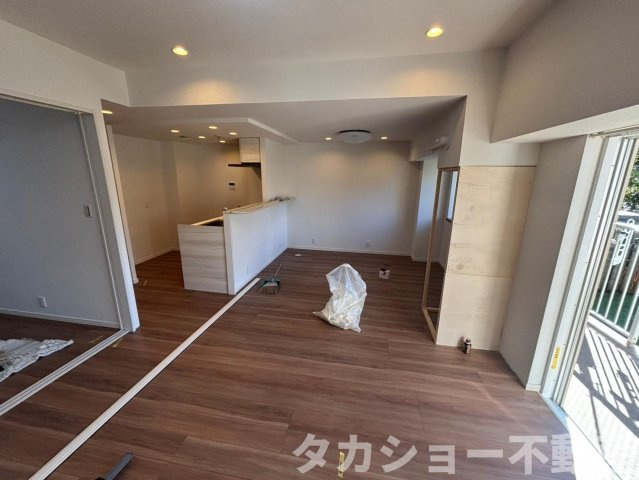 【居間・リビング】 | ダイアパレス千葉青葉台サウスアベニュー | 使いやすい居間です