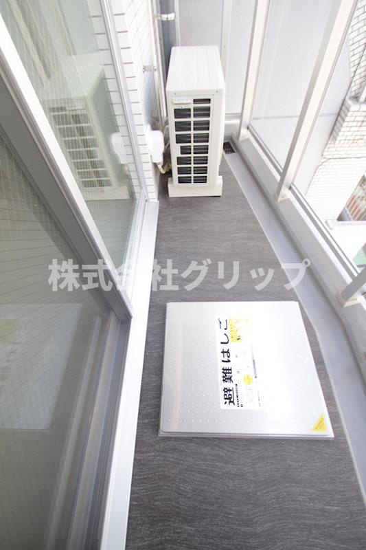 Log横浜駅東のバルコニー