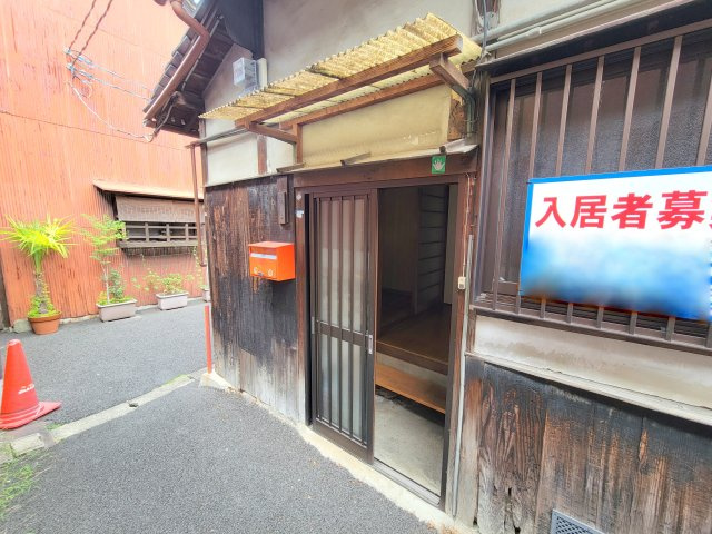 杉山連棟のエントランス
