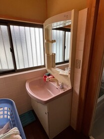中古戸建の独立洗面台