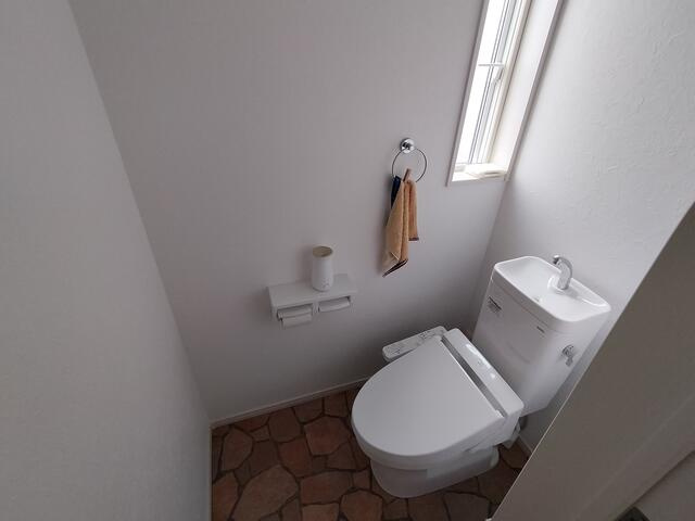 中古住宅　芥見野畑2丁目のトイレ|２階にもトイレあります