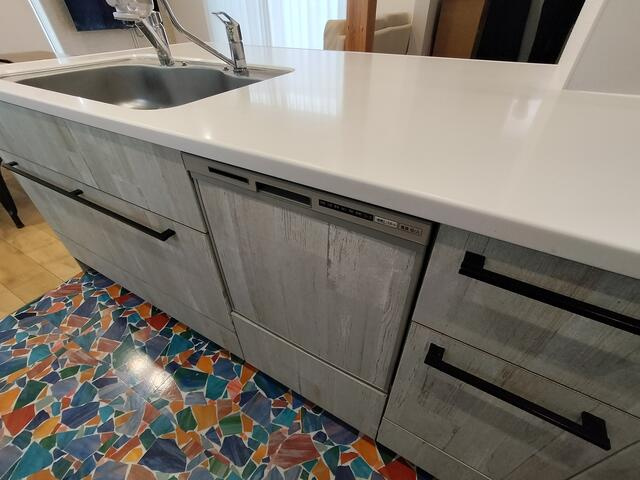 中古住宅　芥見野畑2丁目のキッチン|食器洗浄乾燥機付き