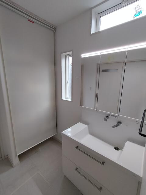 中古住宅　芥見野畑2丁目のその他|大きめの洗面化粧台