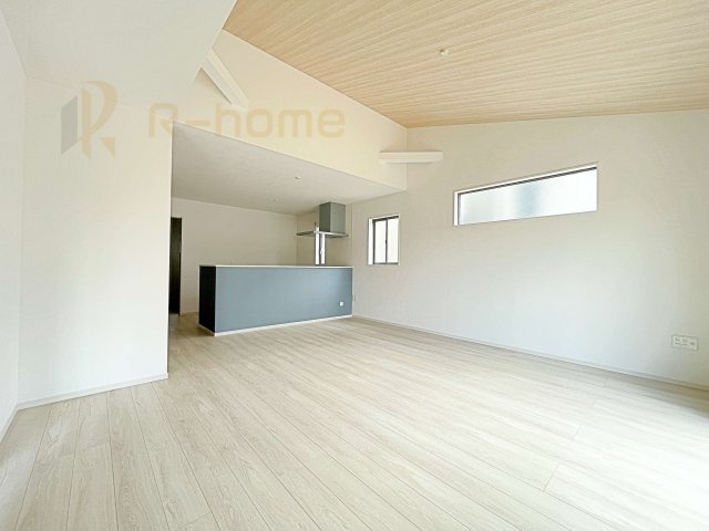 ひたちなか市稲田4期　新築戸建て　1号棟の居間・リビング|広々としたLDK♪充分な広さがあり、ご家族でインテリアのレイアウトを考えるのも楽しみですね！