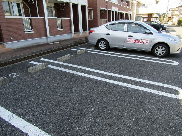 エスポワールⅠの駐車場