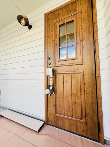 仕掛けいっぱい湘南の家 at 常磐町の玄関