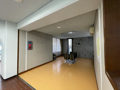 【その他共用部分】 | 千里ロイヤルマンション | 現在ご返済中のカーローン・カードローン・教育ローンなどを住宅ローンに一本化したり、家具家電購入費用・引越し費用を住宅ローンと組み合わせるなど、お客さまにメリットの多い住宅ローンのご提案が可能です。