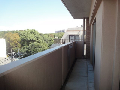 【バルコニー】 | ラフォーレ六本松 | 別号室の写真になります。現況優先。