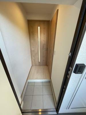 【玄関】 | PHOENIX高宮南 | 別号室の写真になります。現況優先。