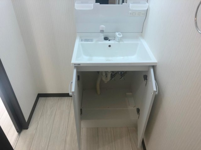 【洗面所】 | ヒルサイド安里 | ※退去前の為、写真と現状が異なる場合がございます