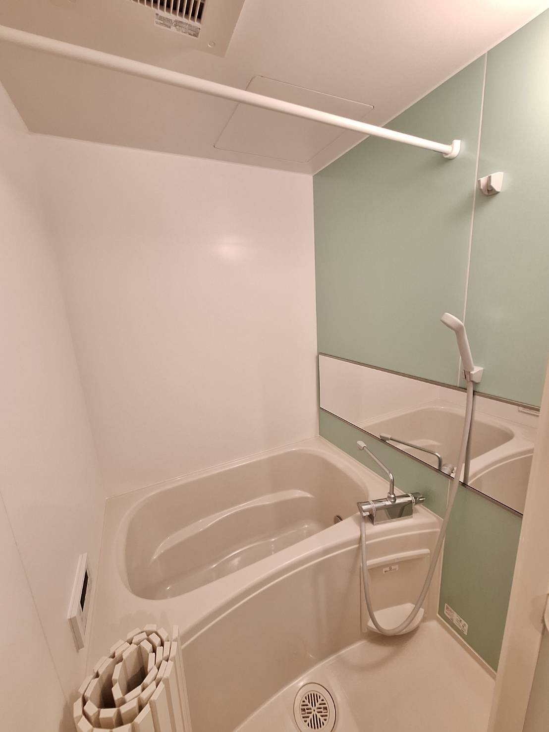 マイカーサ北鎌倉の浴室