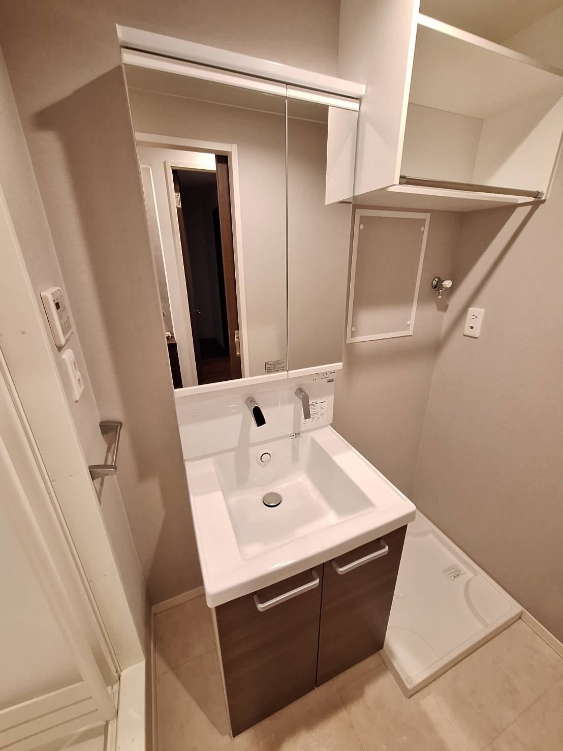 マイカーサ北鎌倉の独立洗面台