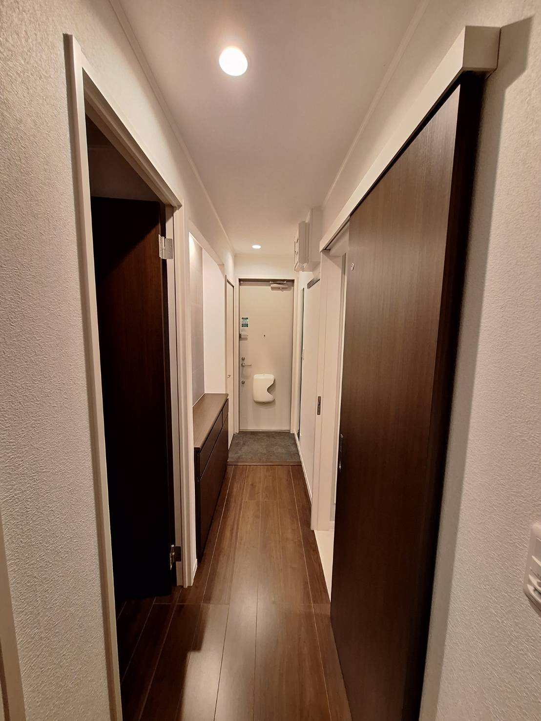 マイカーサ北鎌倉の玄関