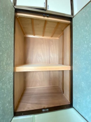 プラザ朝霧の収納